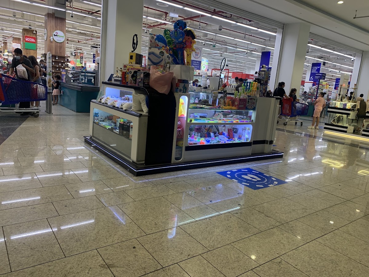 Shopless — photograph 5