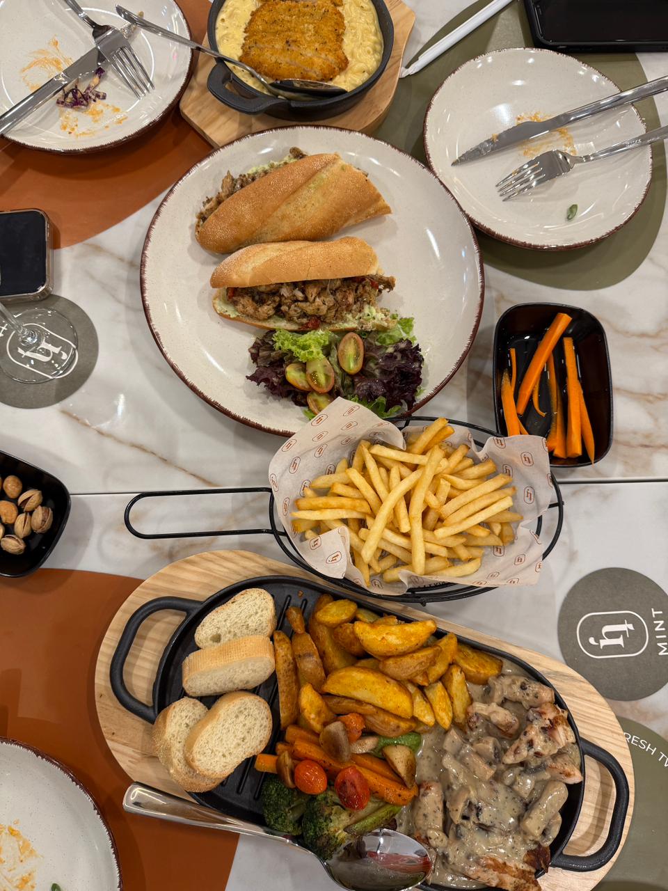 Mint Restaurant — photograph 5