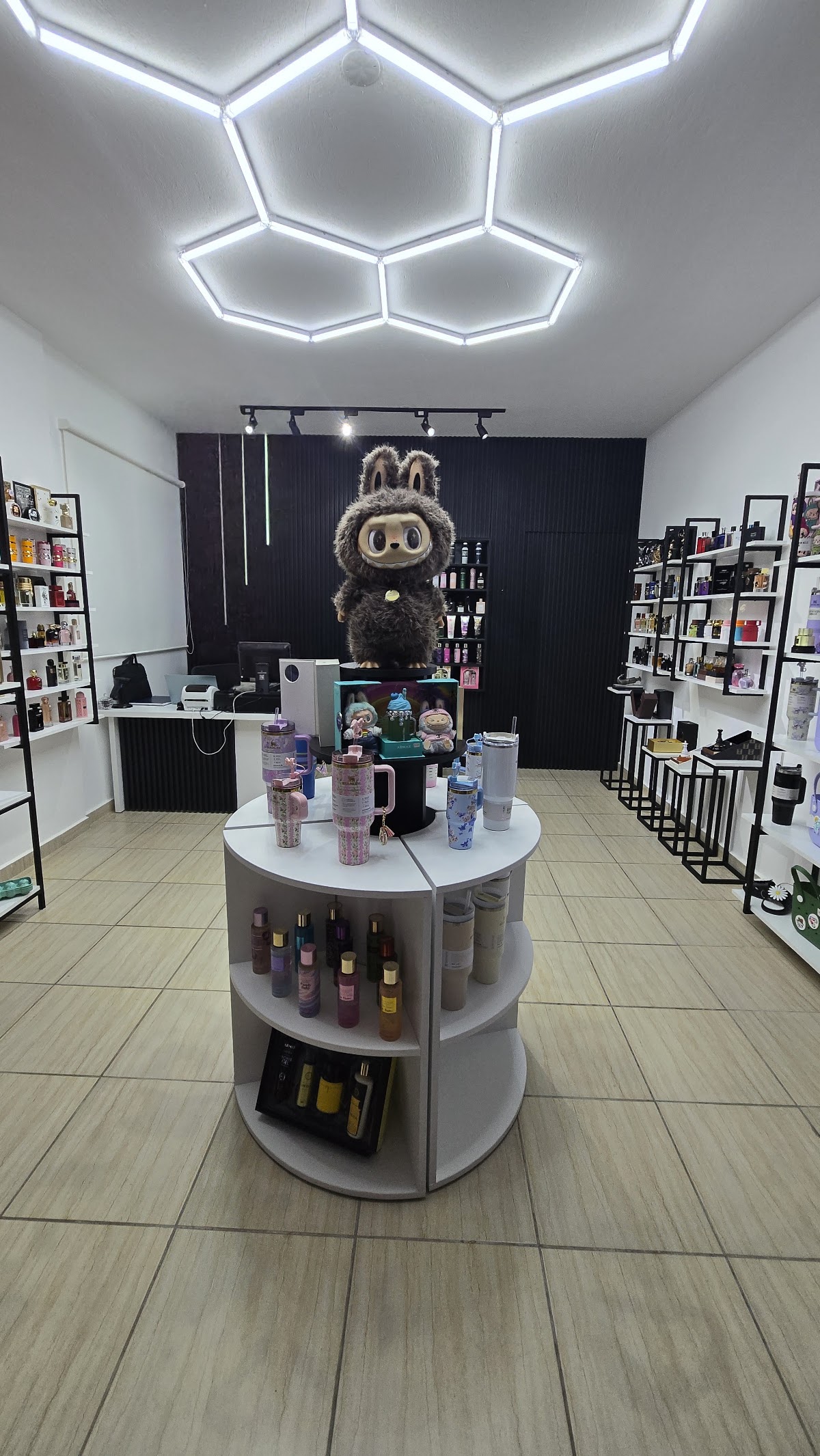 Zoyamall — photograph 3
