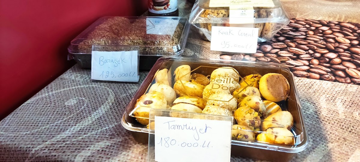 L'abeille D'or — photograph 3