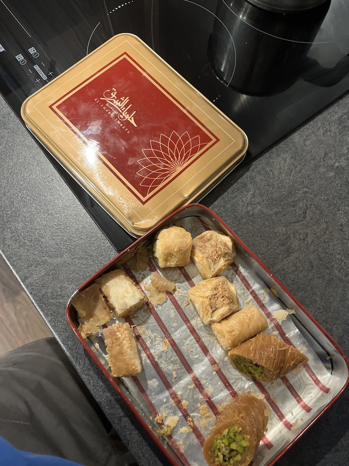 Al Sharq Sweets — photograph 2