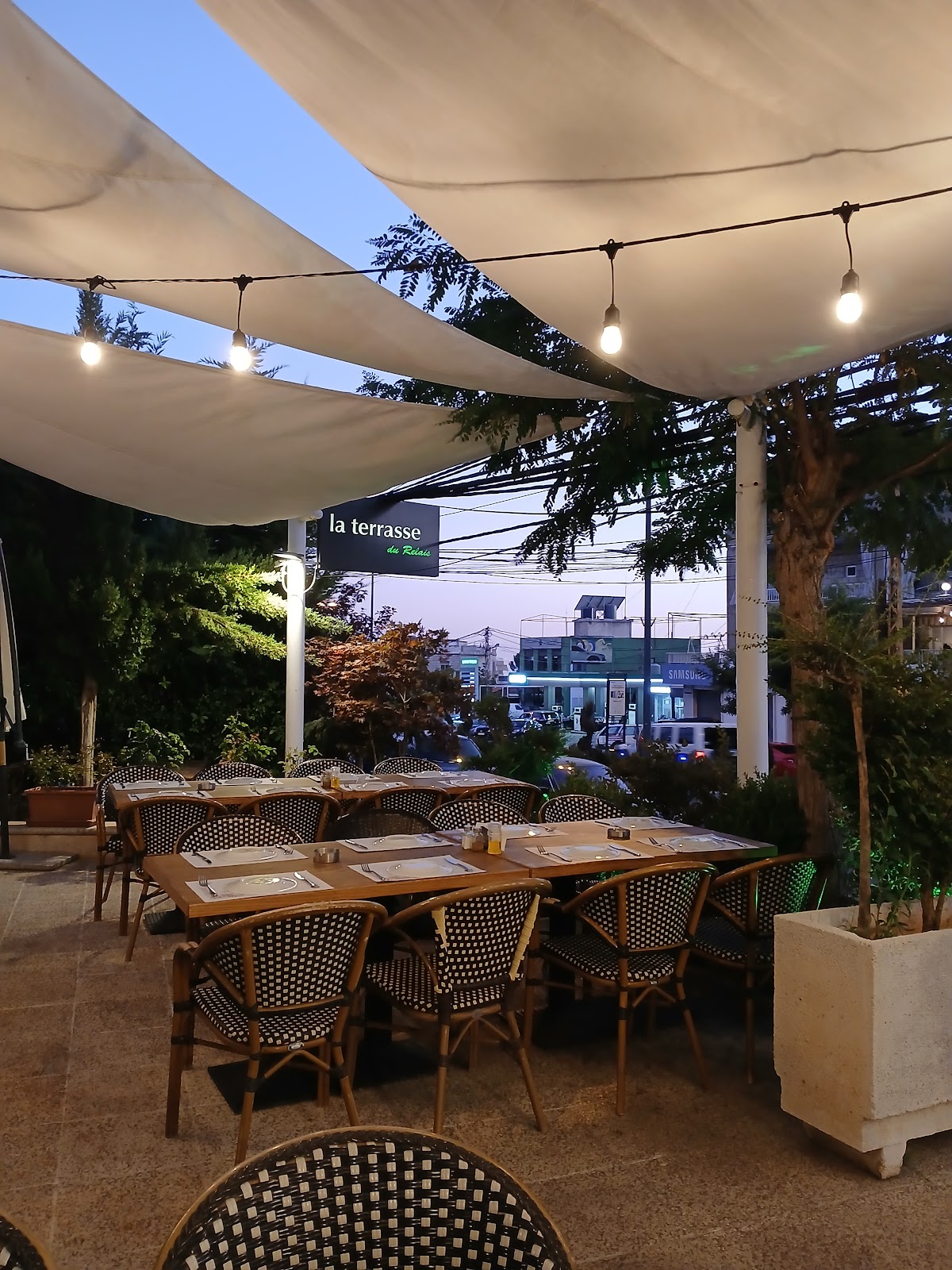 La Terrasse Du Relais — photograph 4