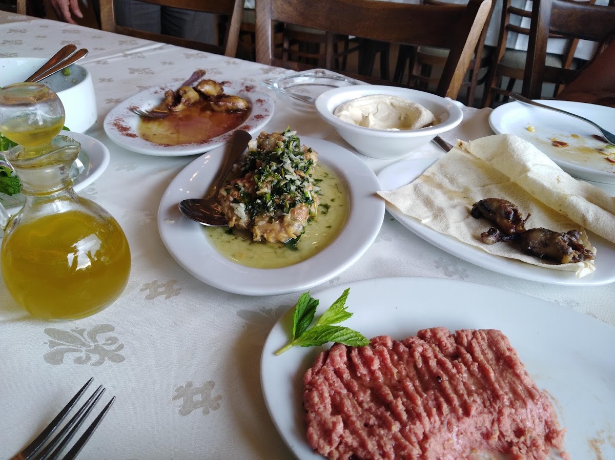 Dilb Al Adim - Restaurant — photograph 2