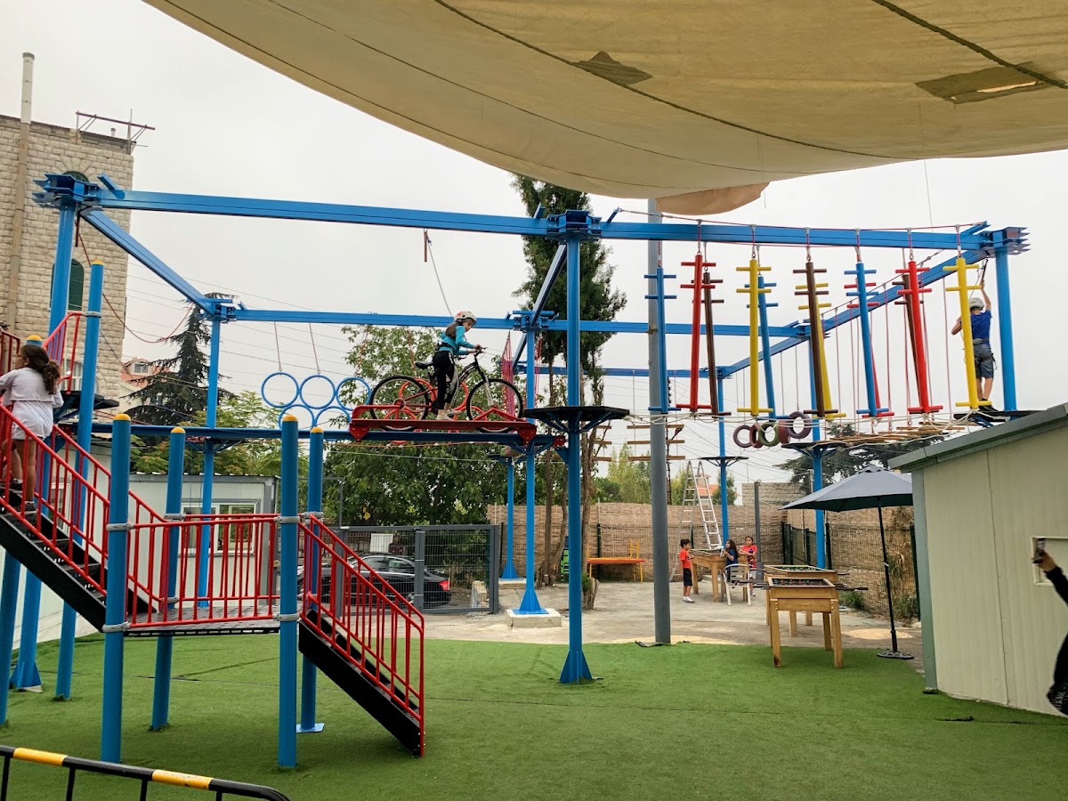 Fun Zone — photograph 2