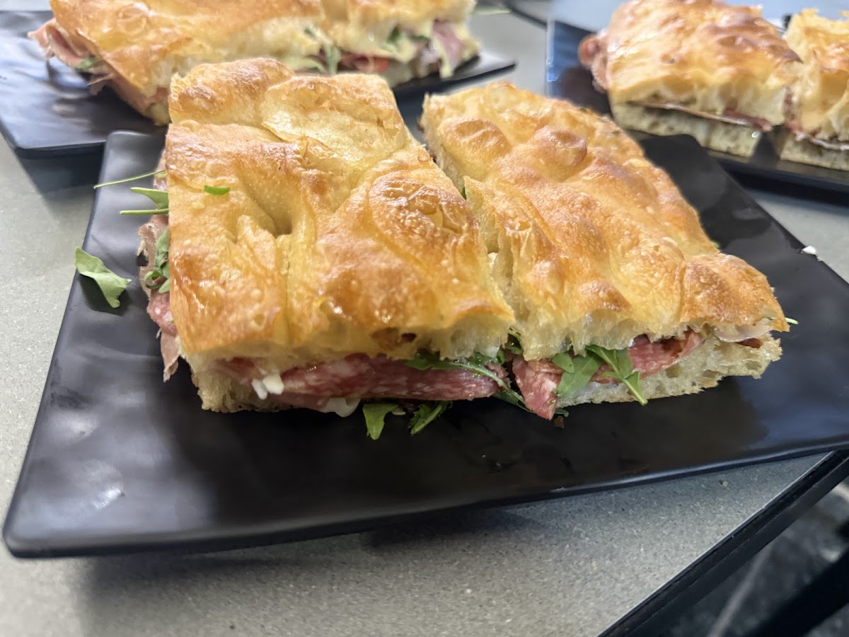 Dave’s Deli — photograph 5