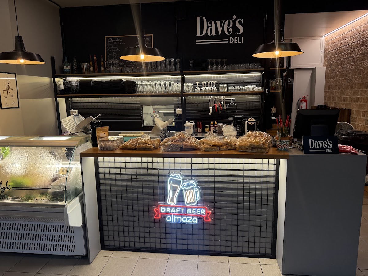Dave’s Deli — photograph 6