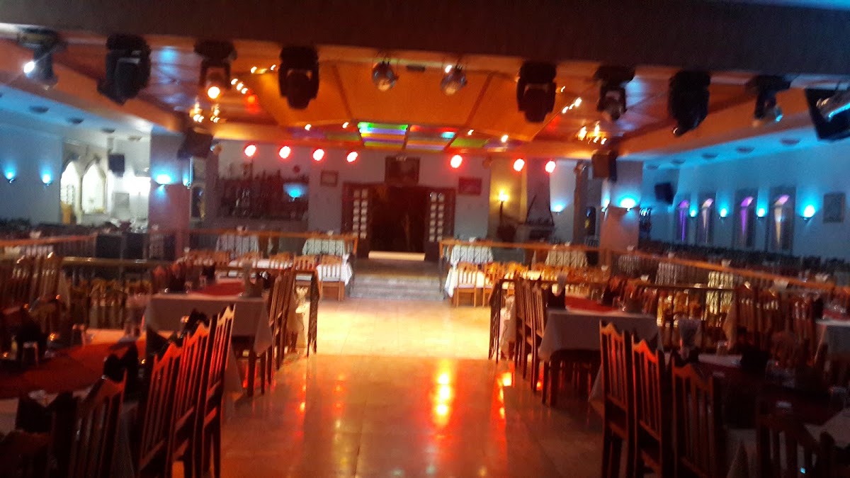 Al Oustoura - Restaurant — photograph 4