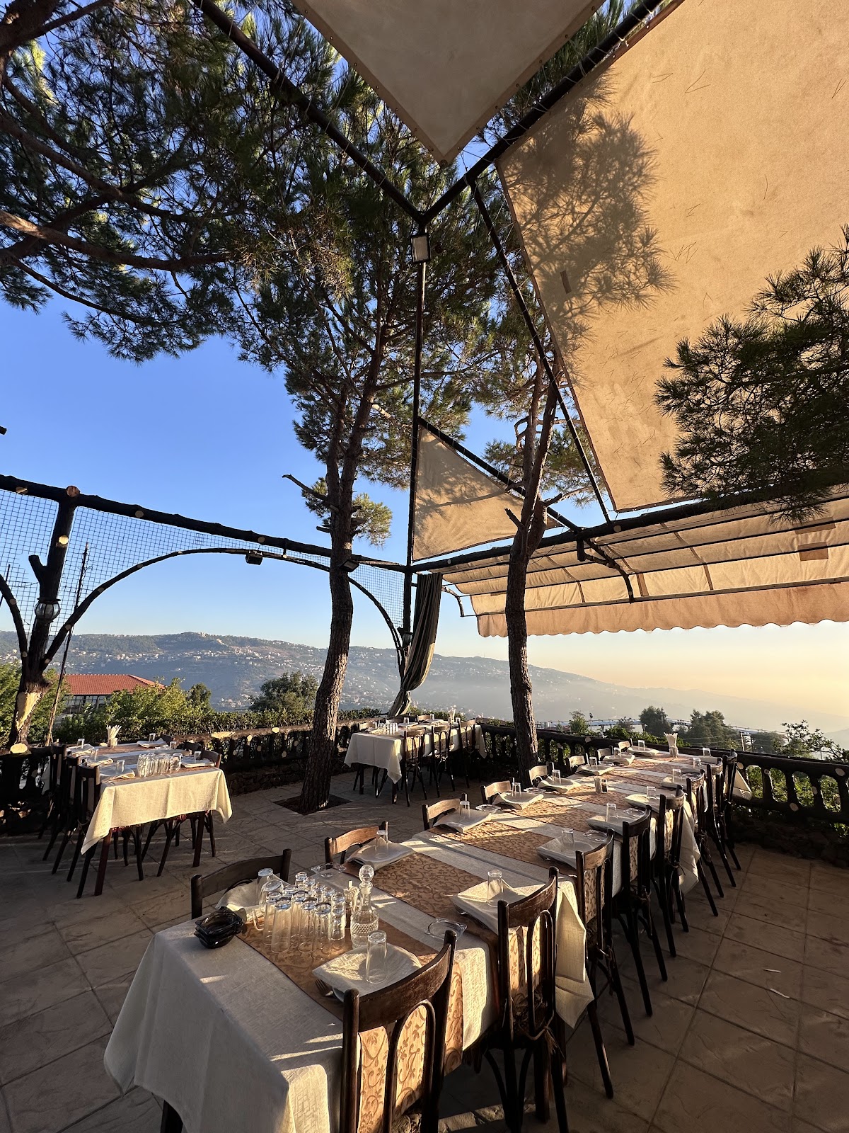 Al Maasara - Restaurant — photograph 3