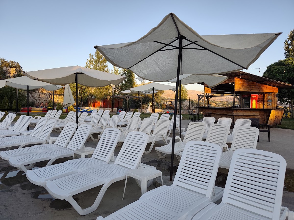 Feytroun Resort