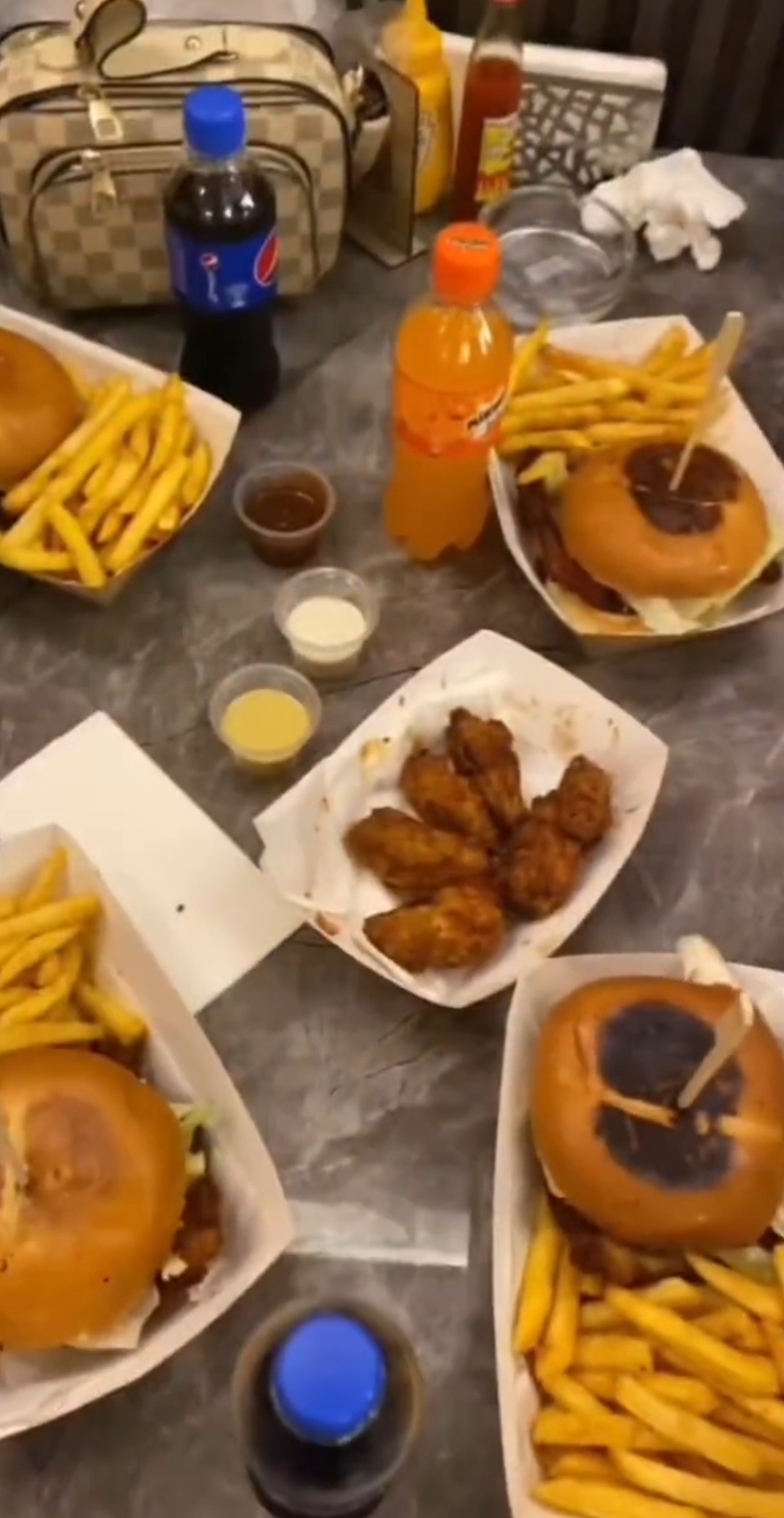 the burger bar and grill — photograph 6