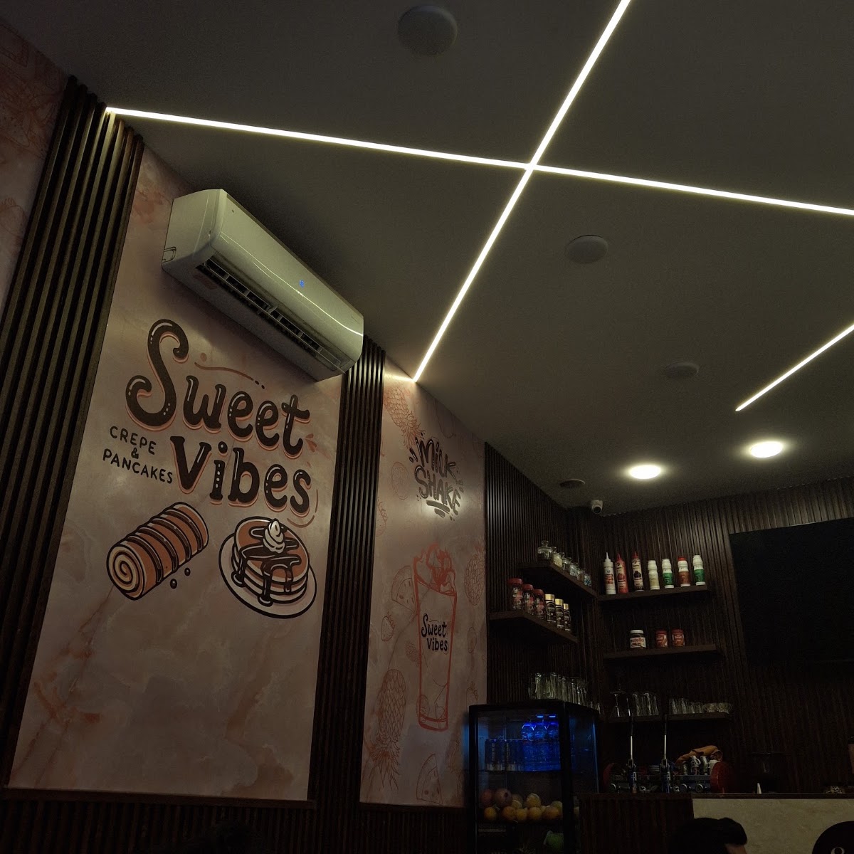 Sweet Vibes — photograph 2