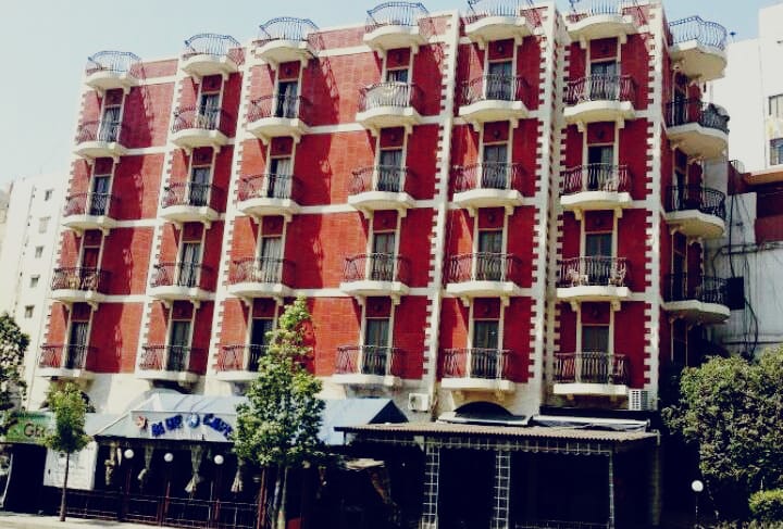 FOYER BADRAN - FOR GIRLS ONLY