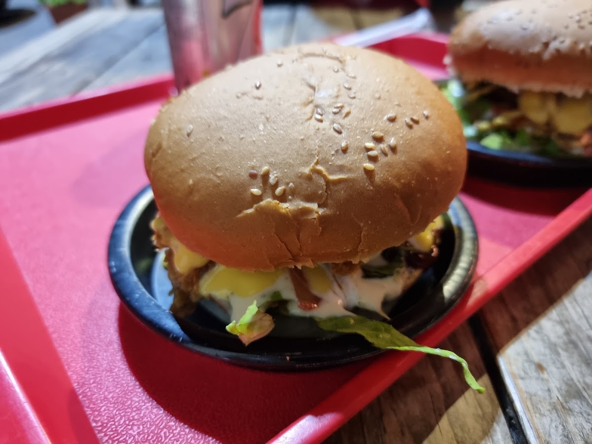 Jamaica Hotdog Kfaromen — photograph 2