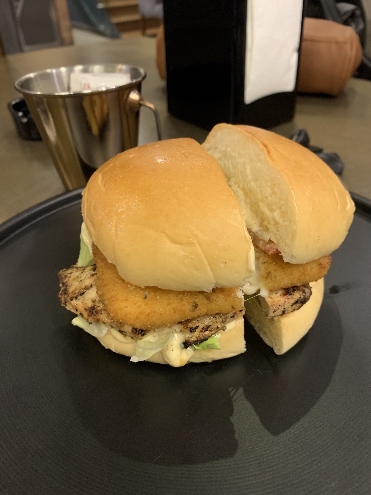 BELLY'S Resto Cafe — photograph 4