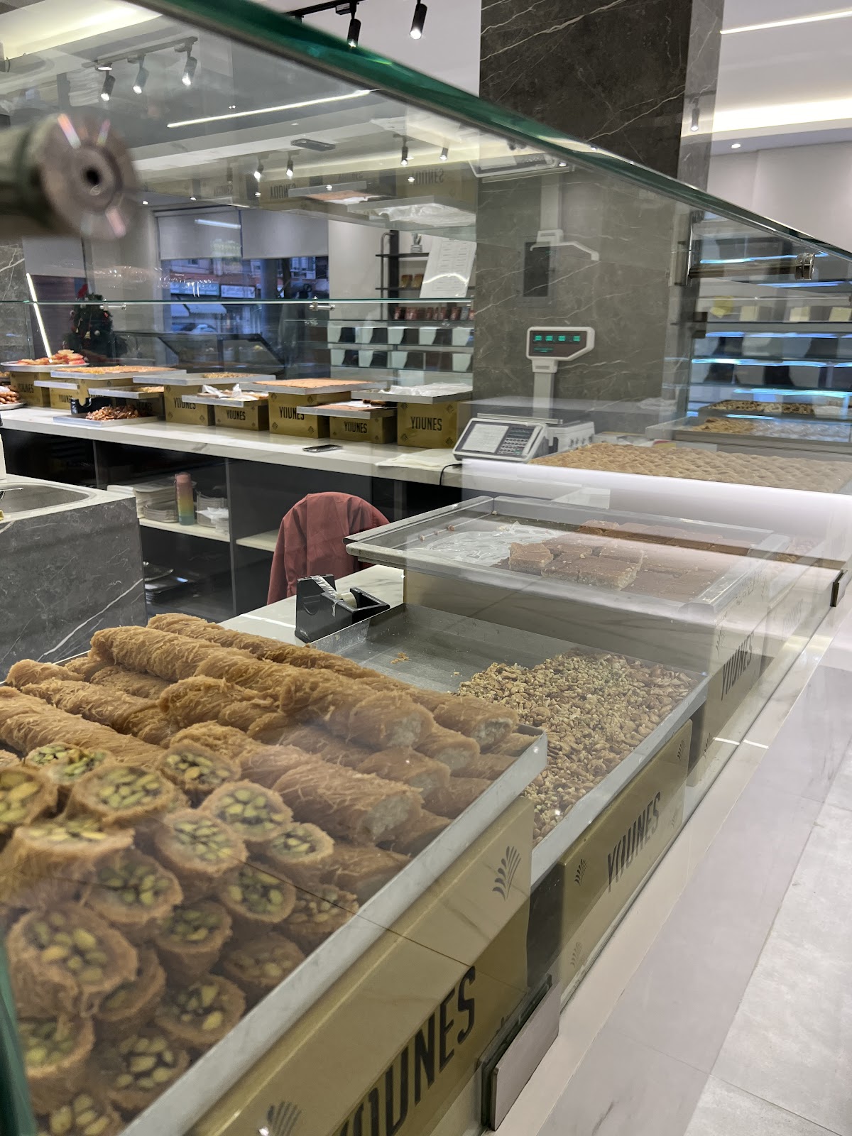 Youness Modern Bakery