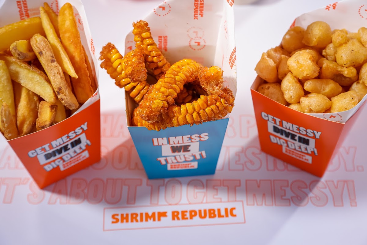 SHRIMP REPUBLIC — photograph 5