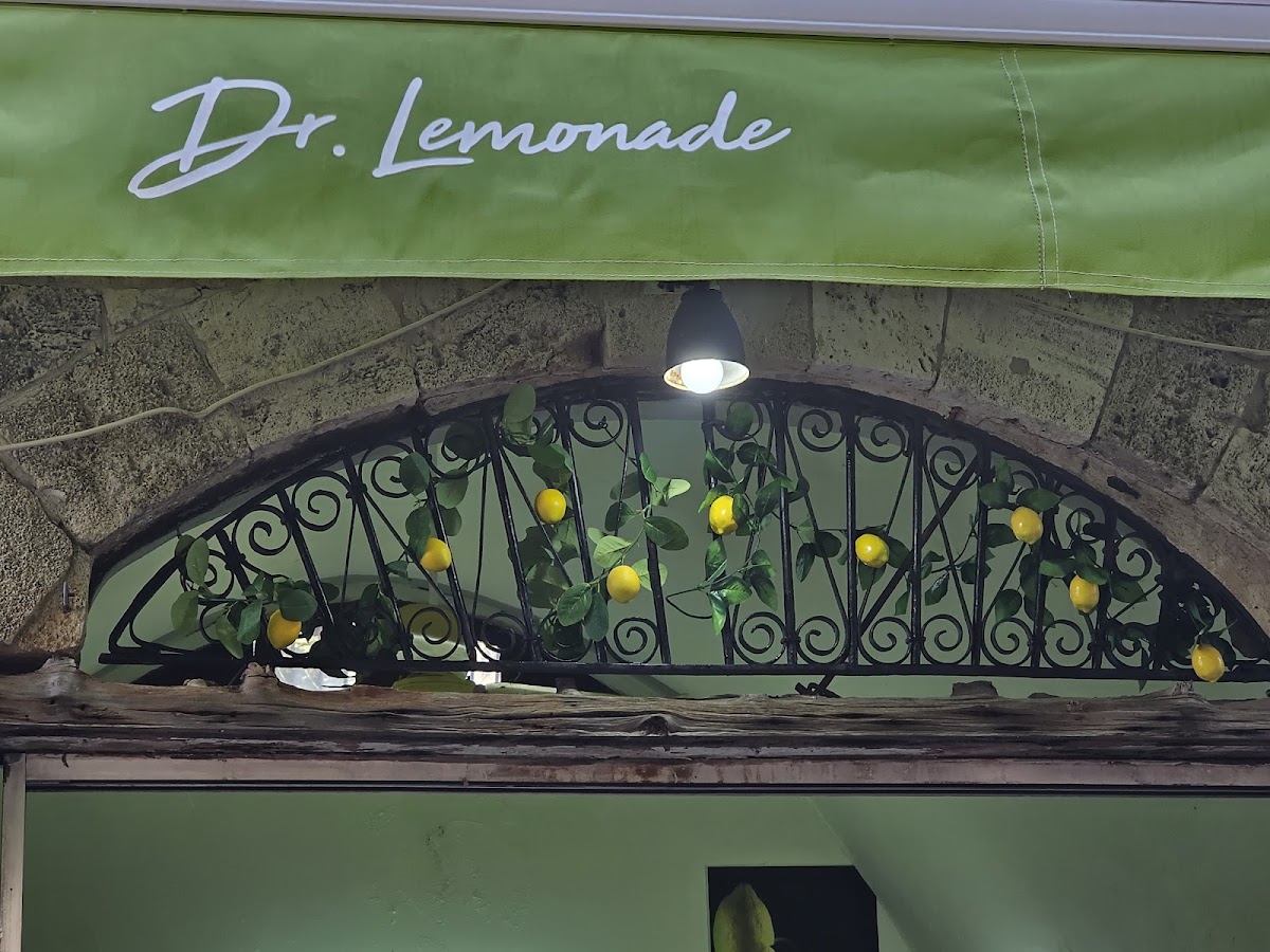 Dr.Lemonade — photograph 6