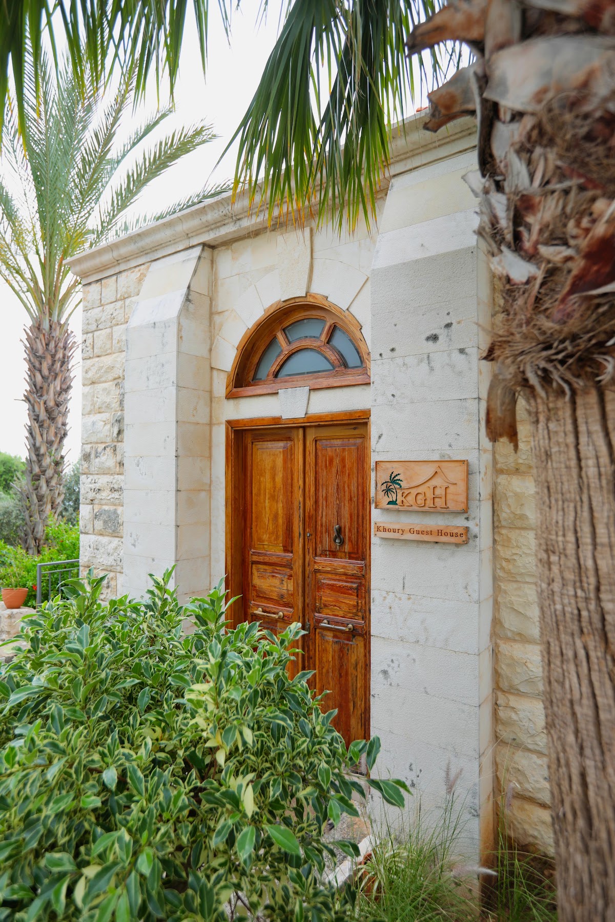 Sunburst by Khoury Guesthouse — photograph 6