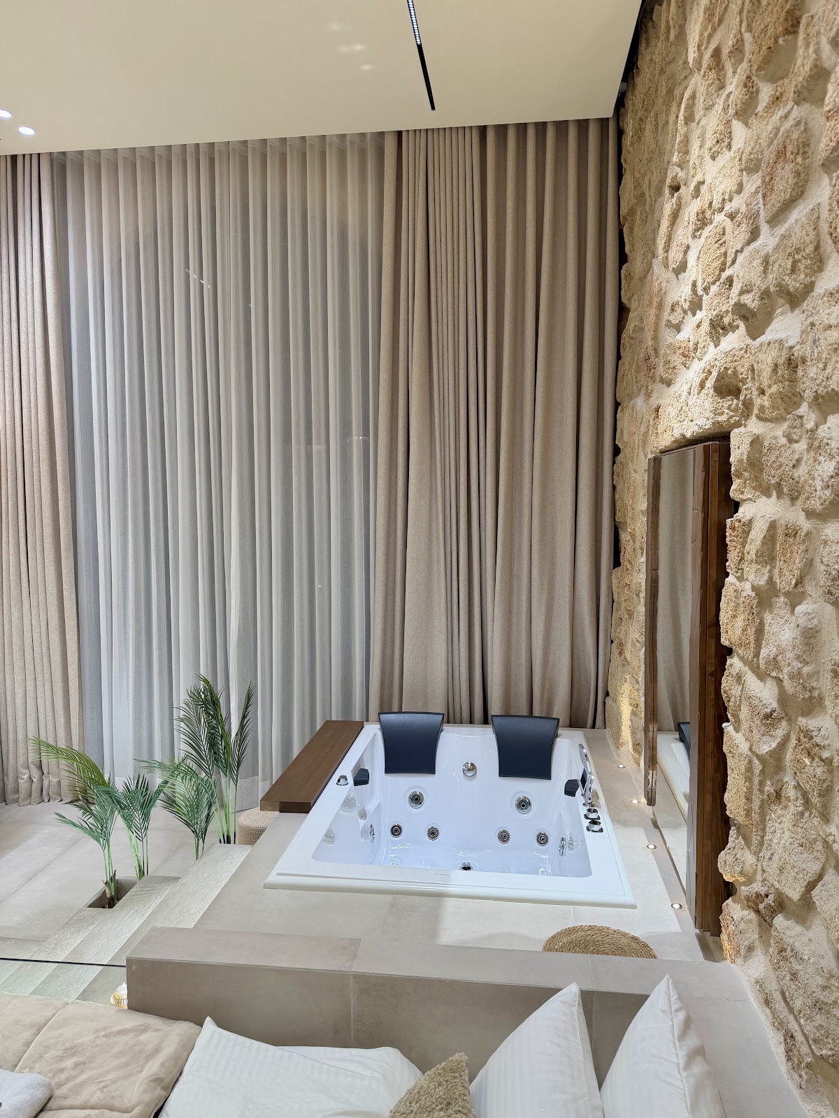 Suk Batroun — photograph 6