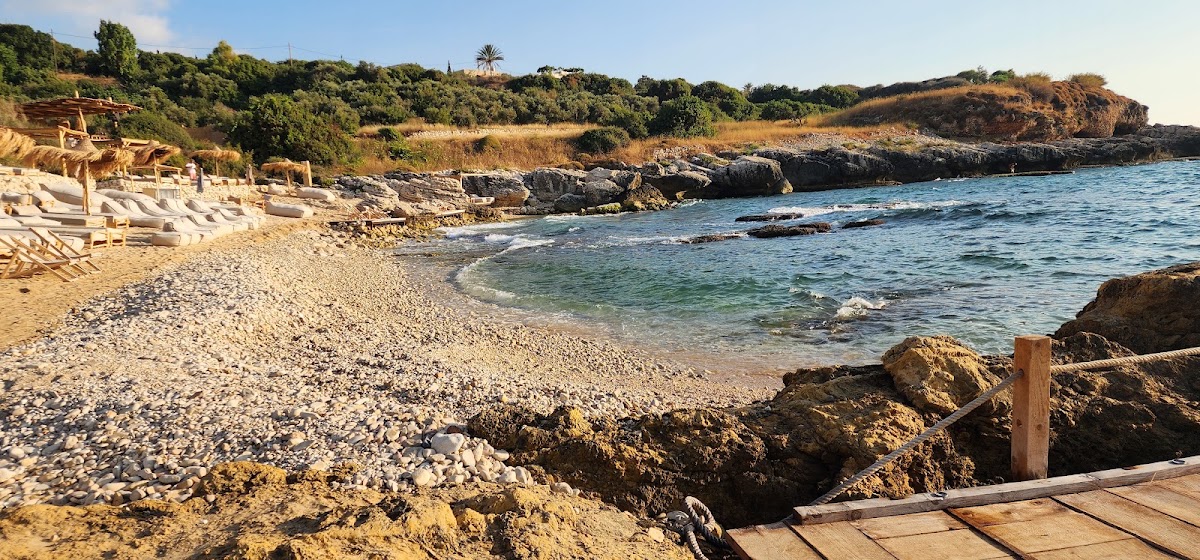 Kfarkeddeh Beach — photograph 3