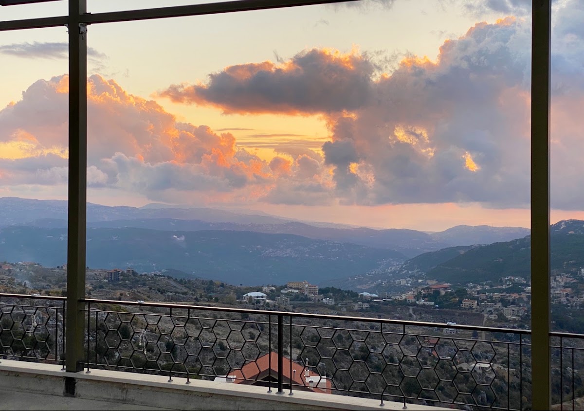 Zahr el Rabih restaurant — photograph 4