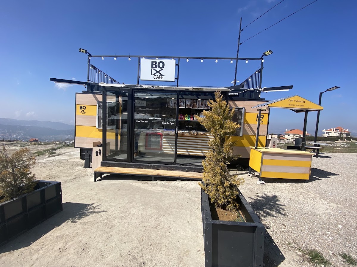 Boxcafe — photograph 3
