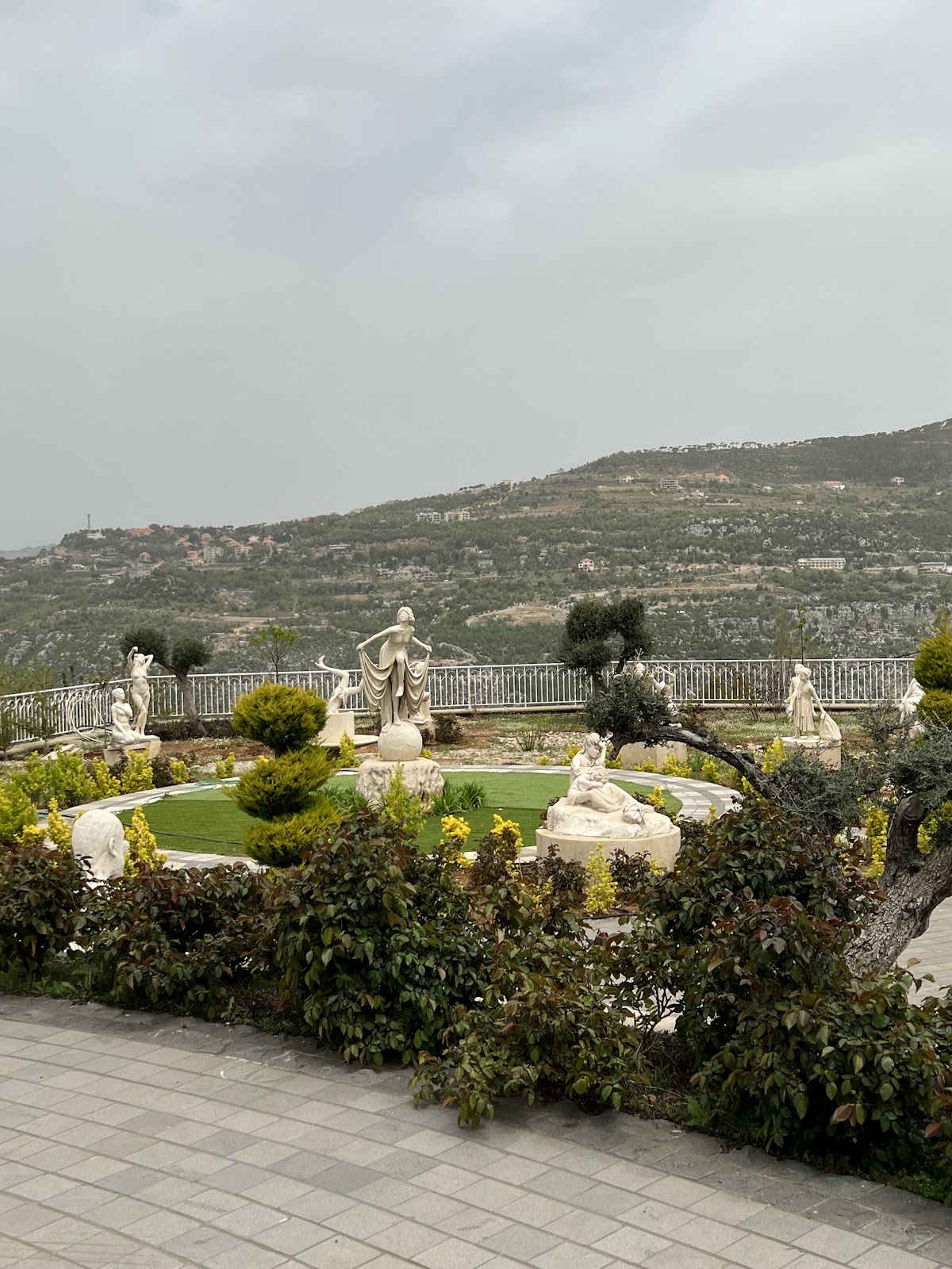 Habib Simon Tabcharani Statue Garden