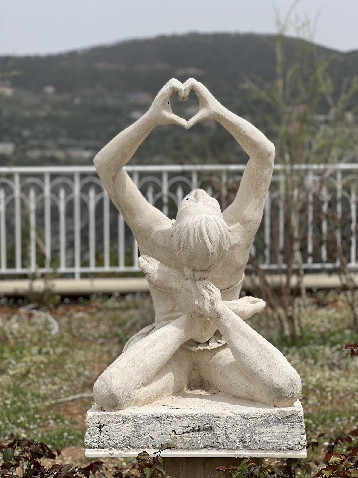 Habib Simon Tabcharani Statue Garden — photograph 3