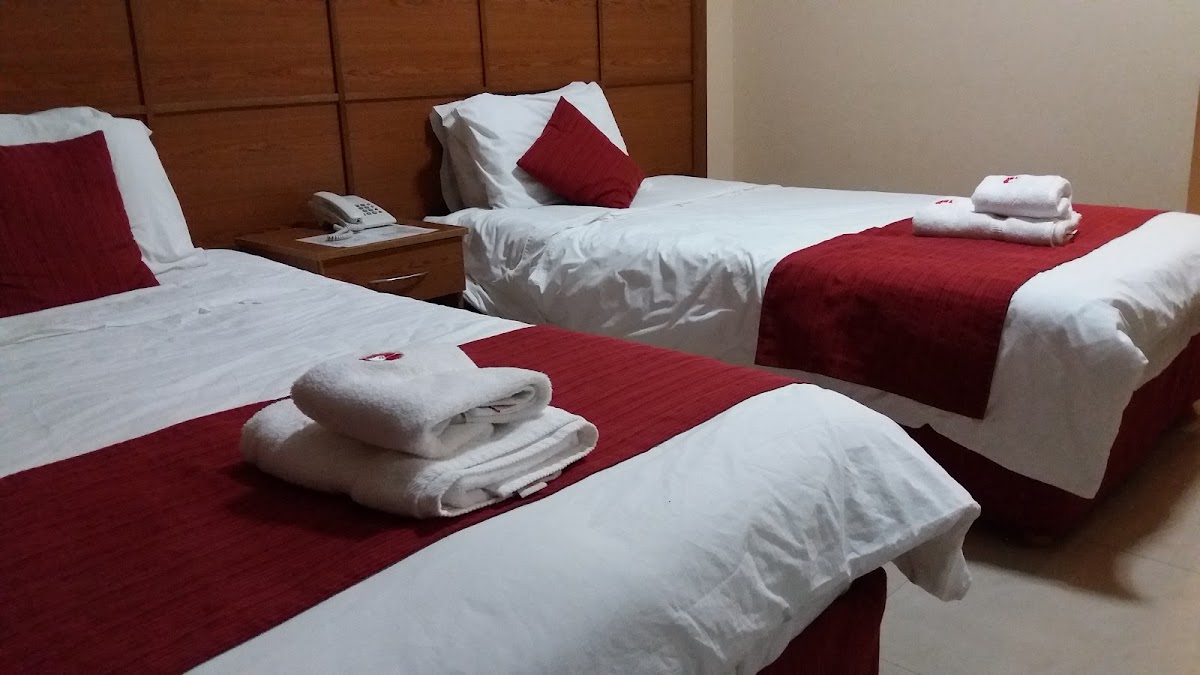 Dana Hotel — photograph 2