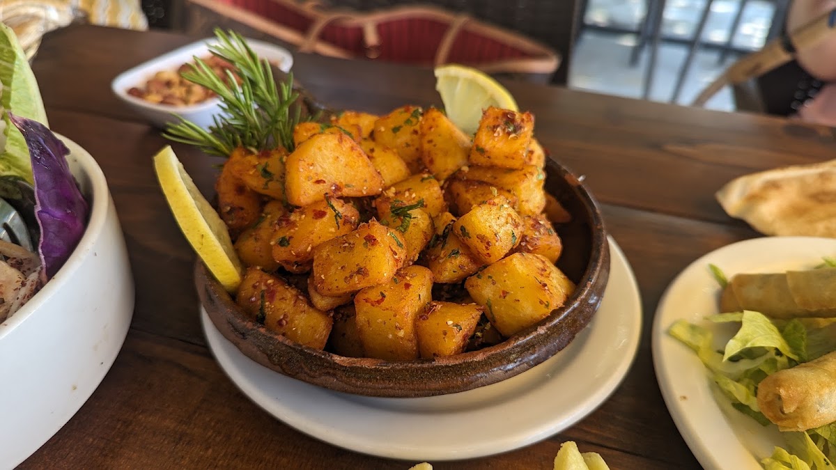 Rawabina Restaurant — photograph 4