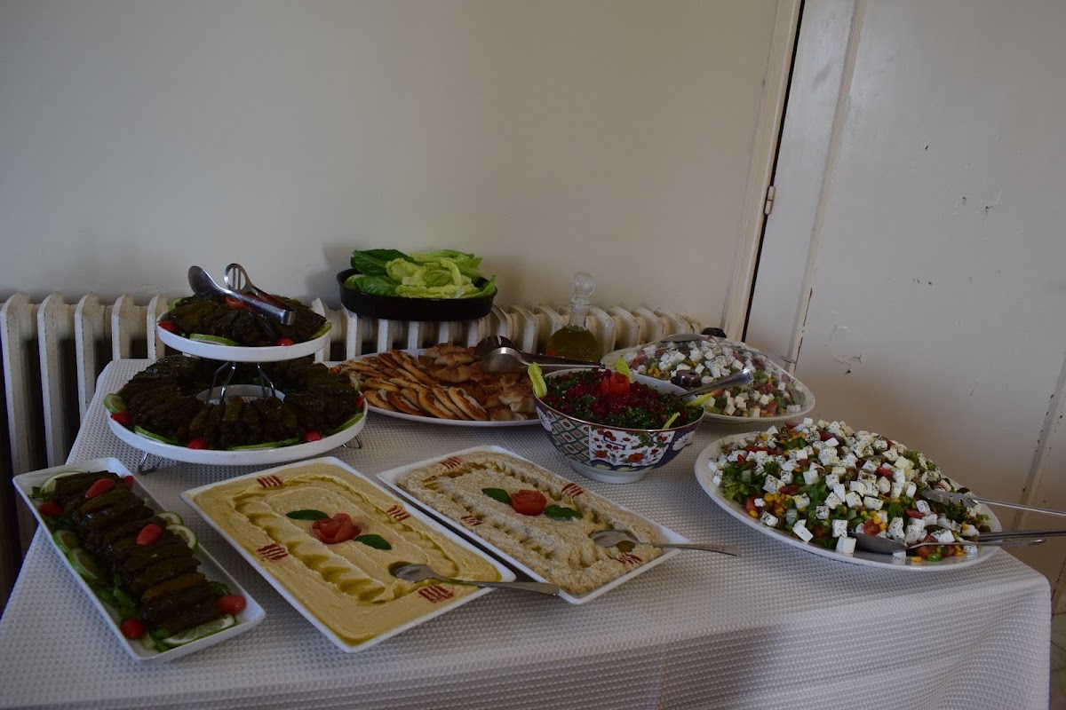 Al Snoubar Restaurant — photograph 2