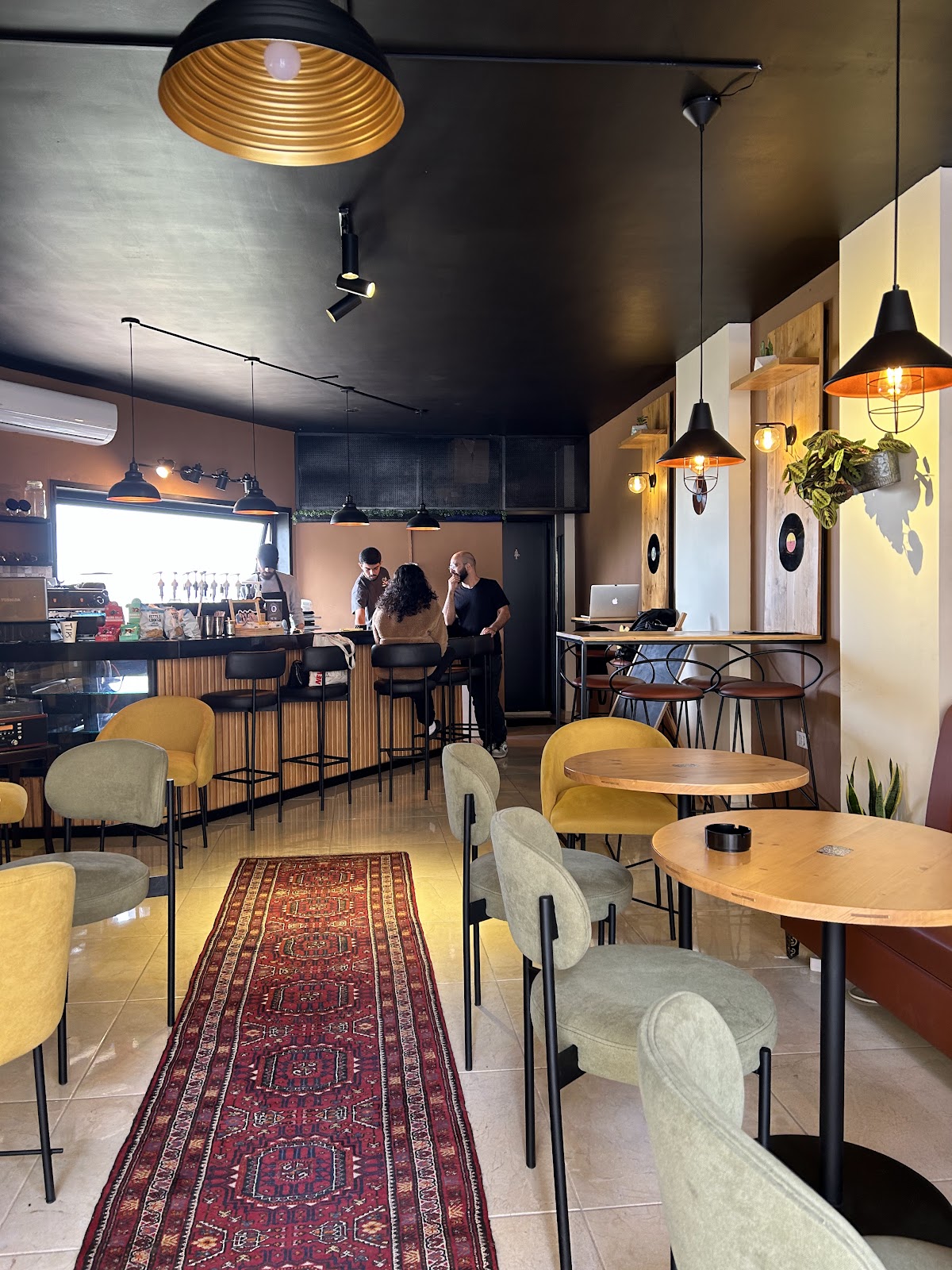 Mythika Coffeehouse — photograph 3