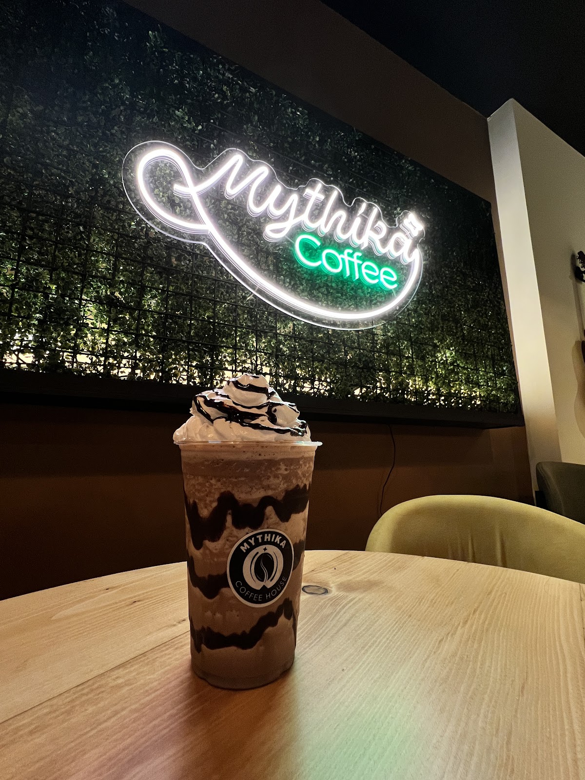 Mythika Coffeehouse — photograph 4