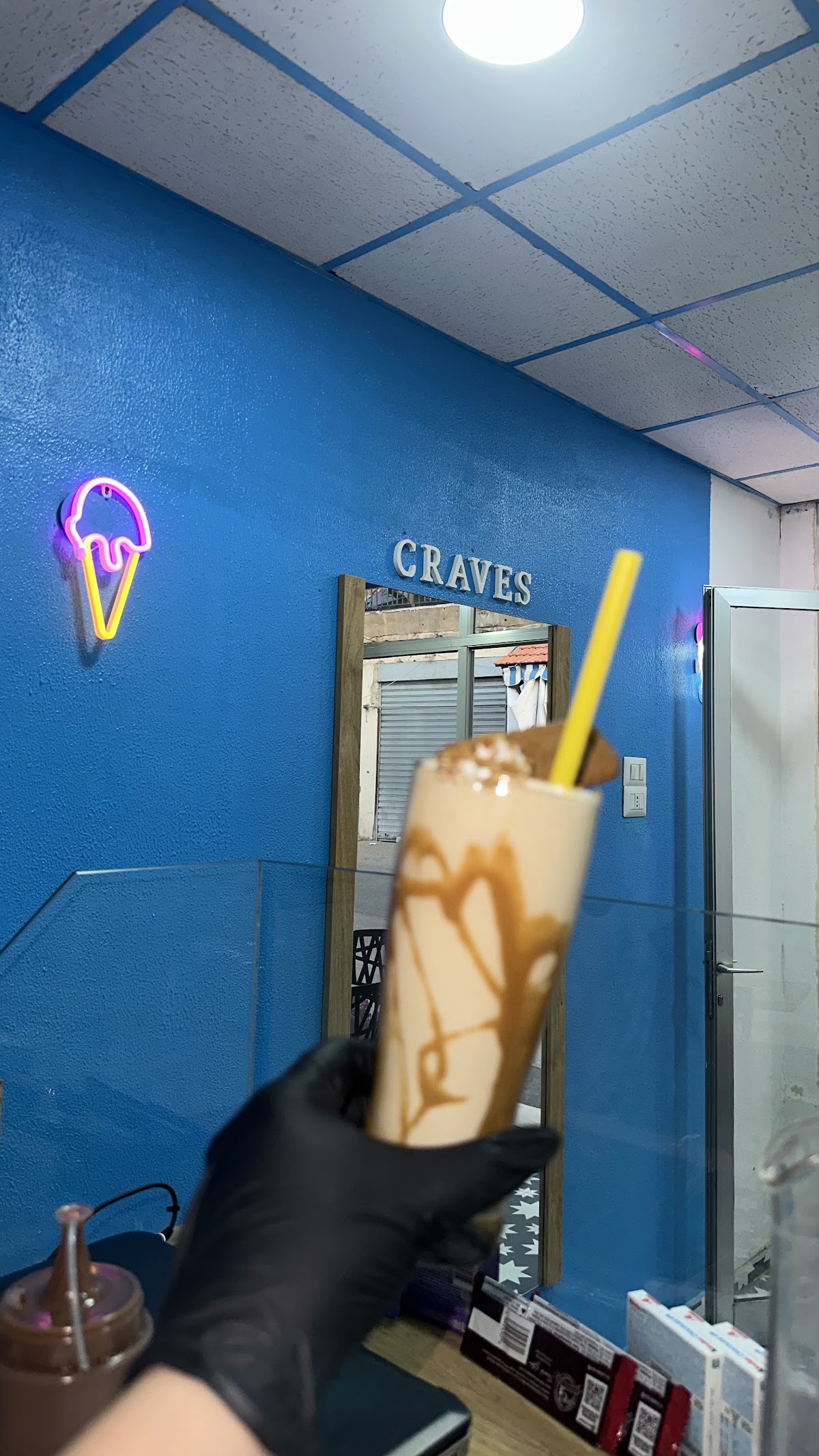 Craves — photograph 3