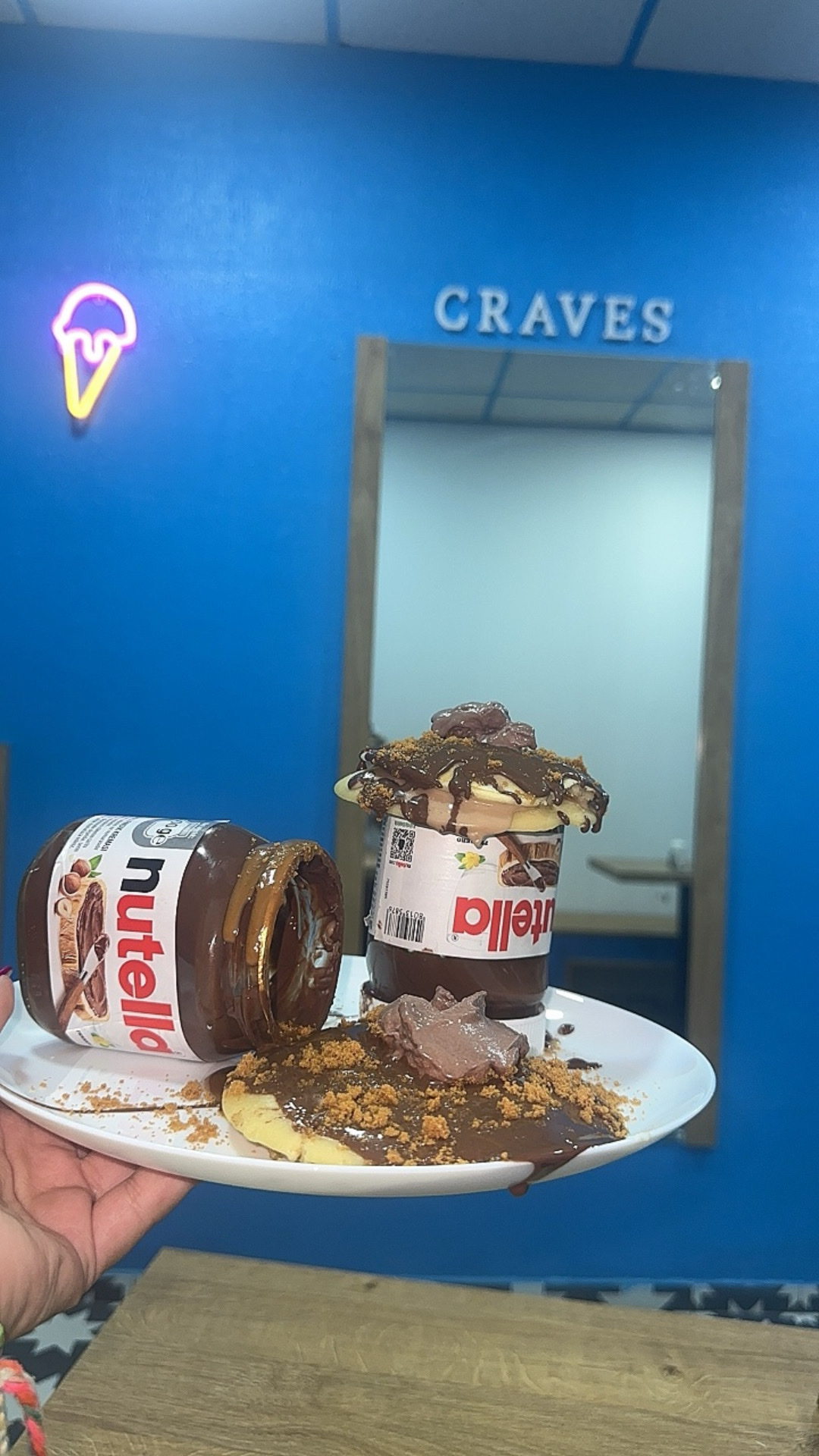 Craves — photograph 4