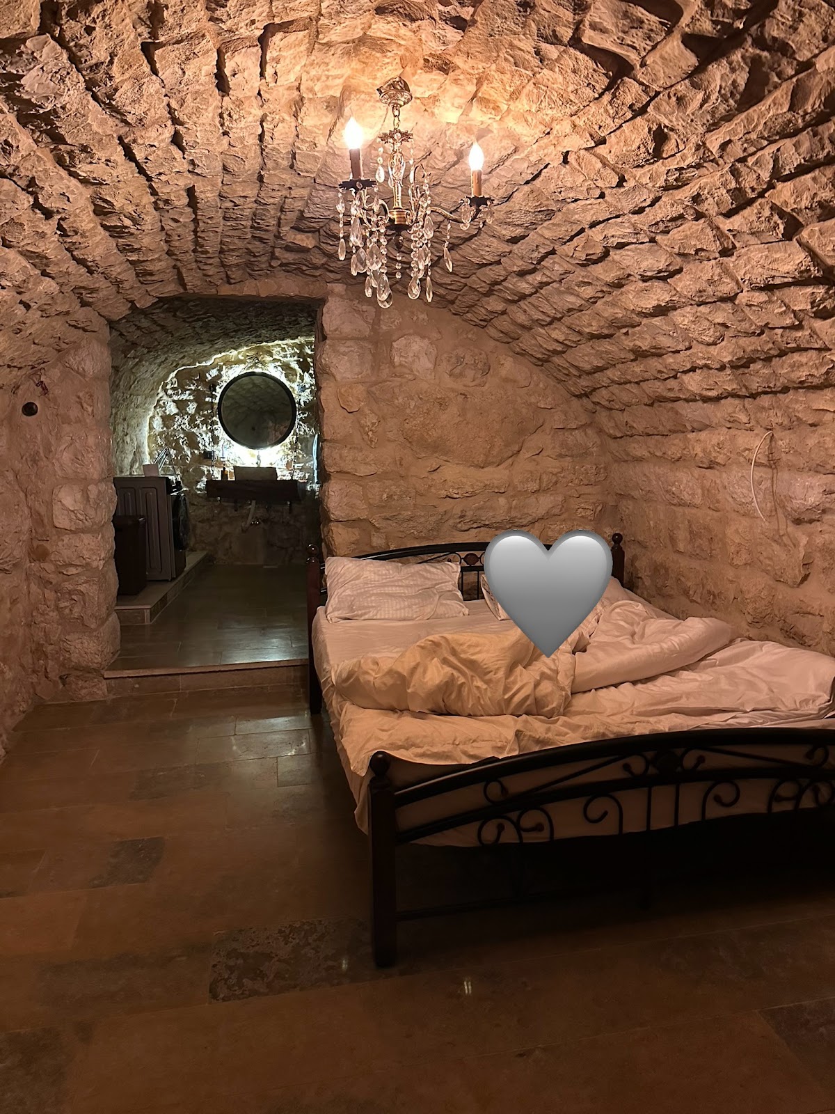 The Hidden Gem furnitured cave — photograph 6