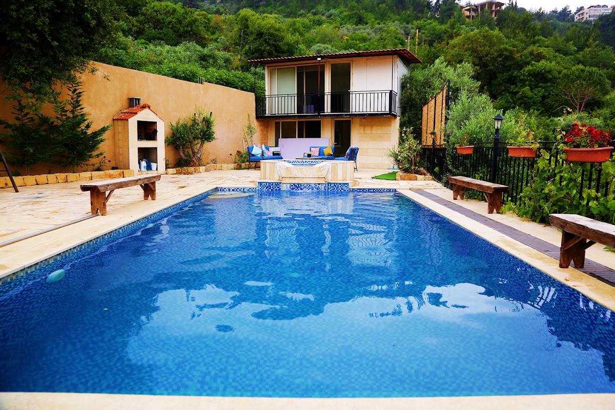 Olive Private Pool