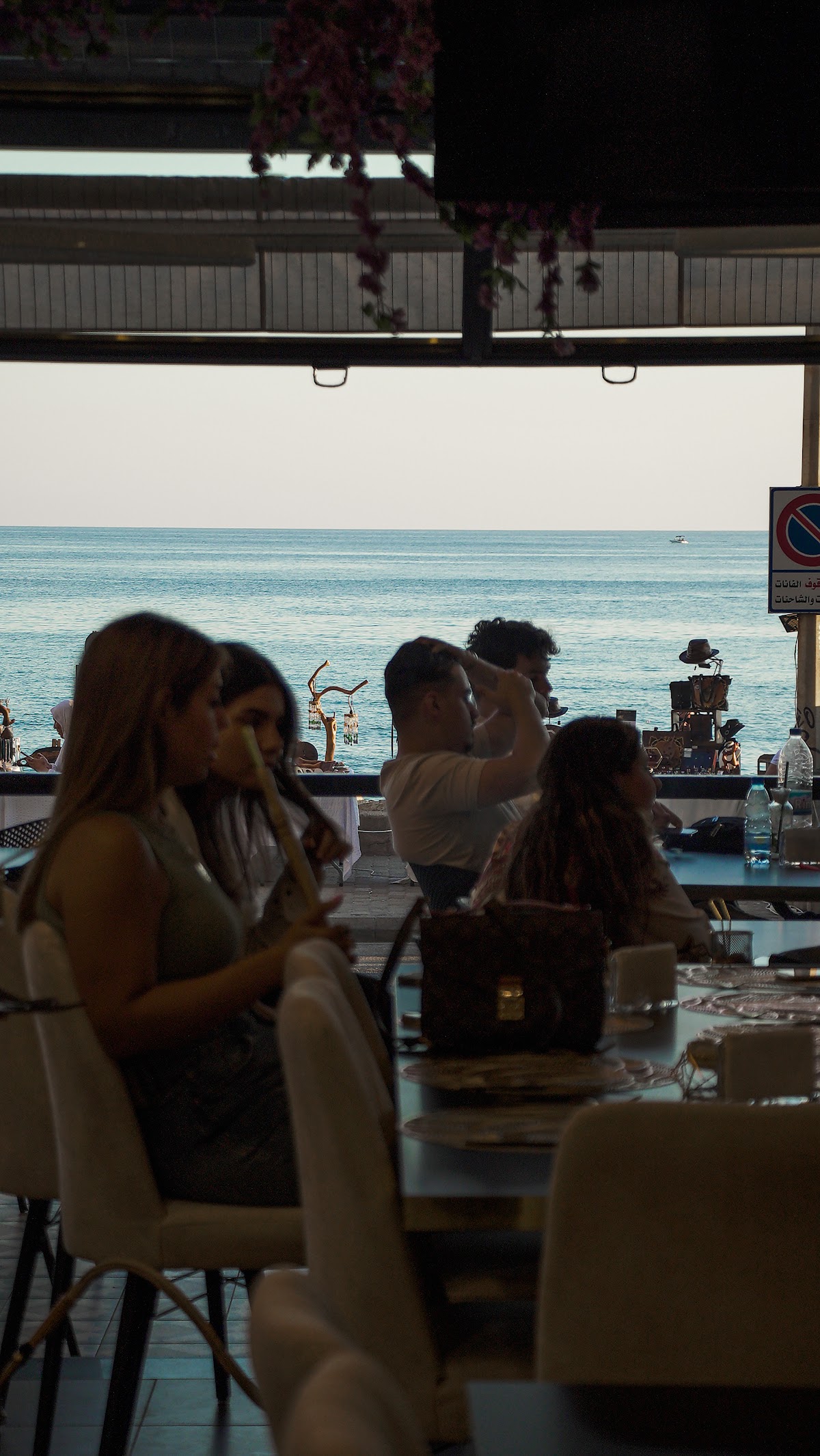 Le View Lounge — photograph 5
