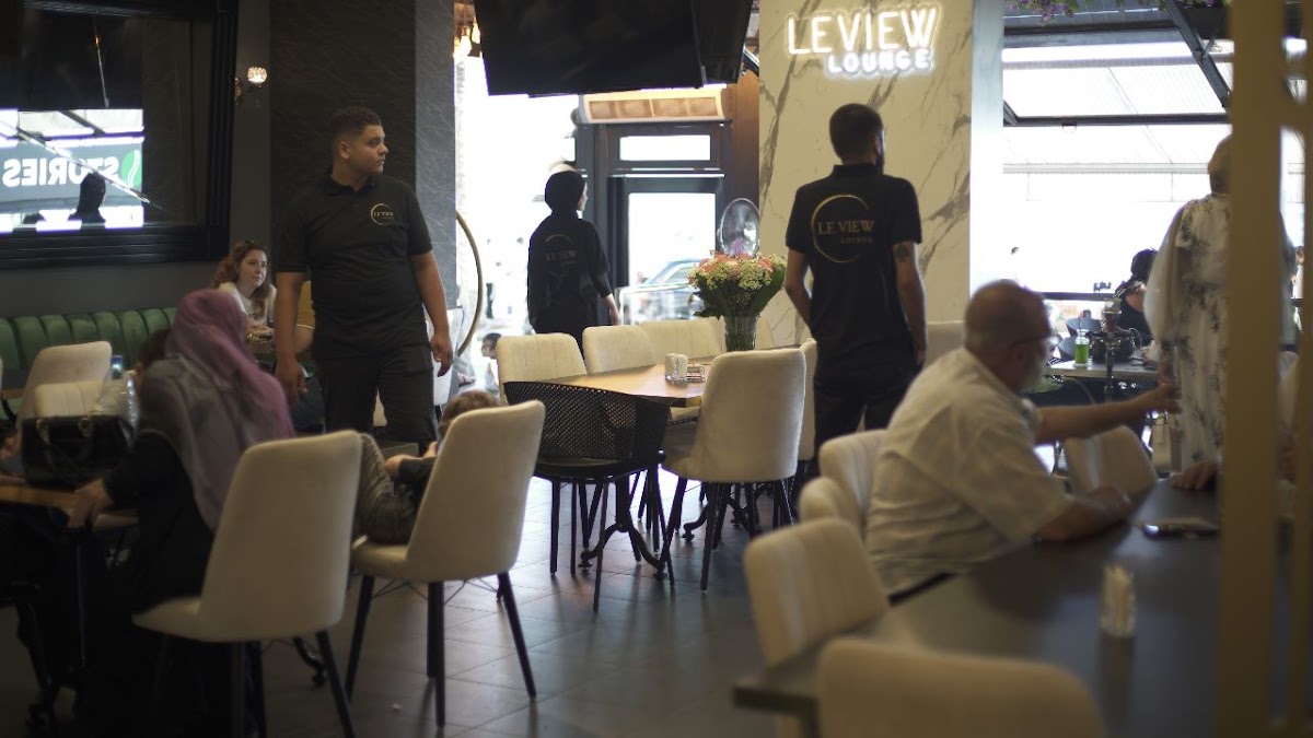 Le View Lounge — photograph 6