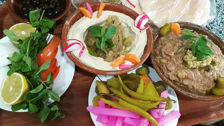Abou El-Ezz - Foul Fatteh Hummus Falafel — photograph 2