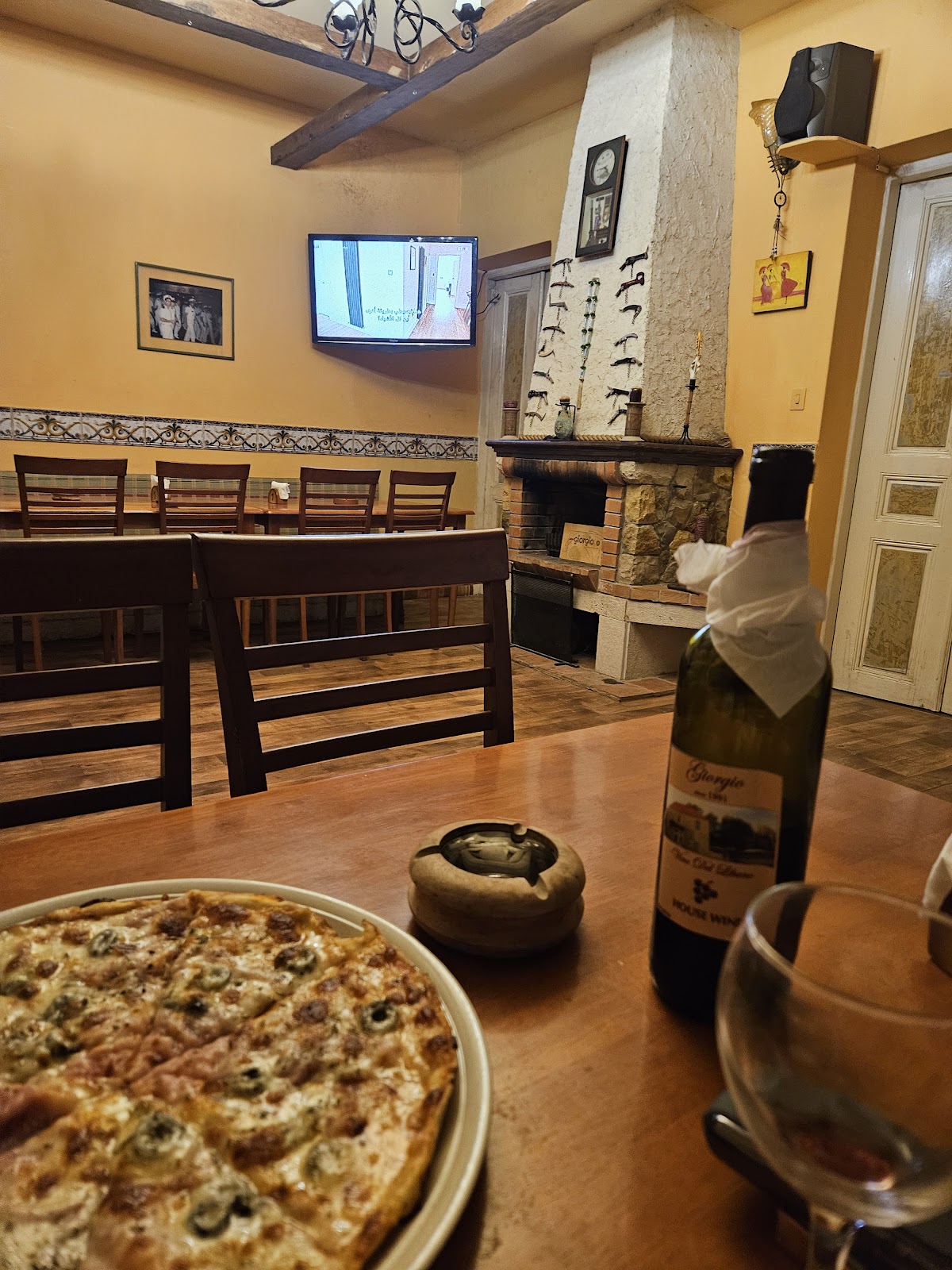 Giorgio’s Pizza House Dhour Chweir — photograph 5