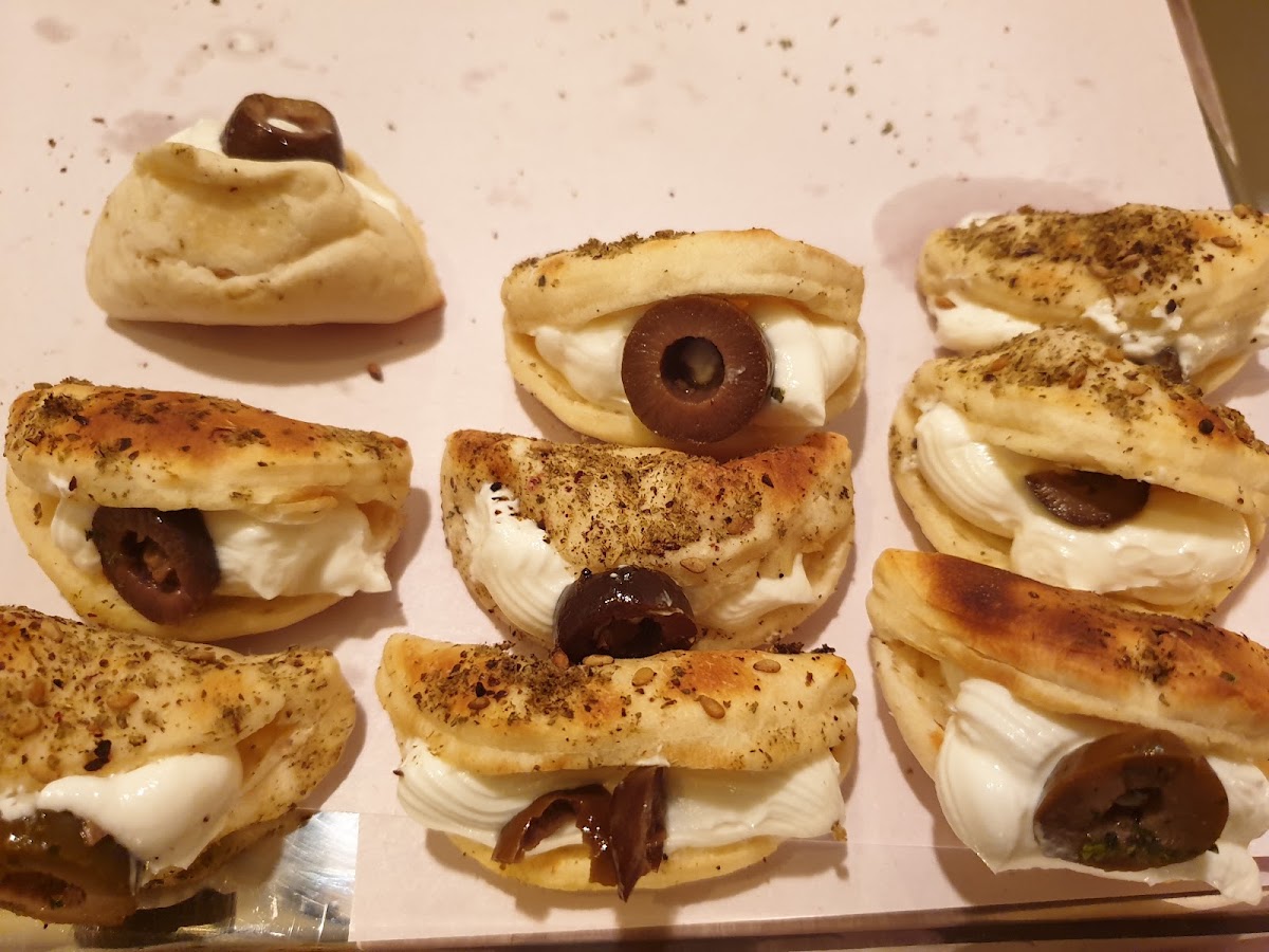 THE LITTLE BAKERY — photograph 5