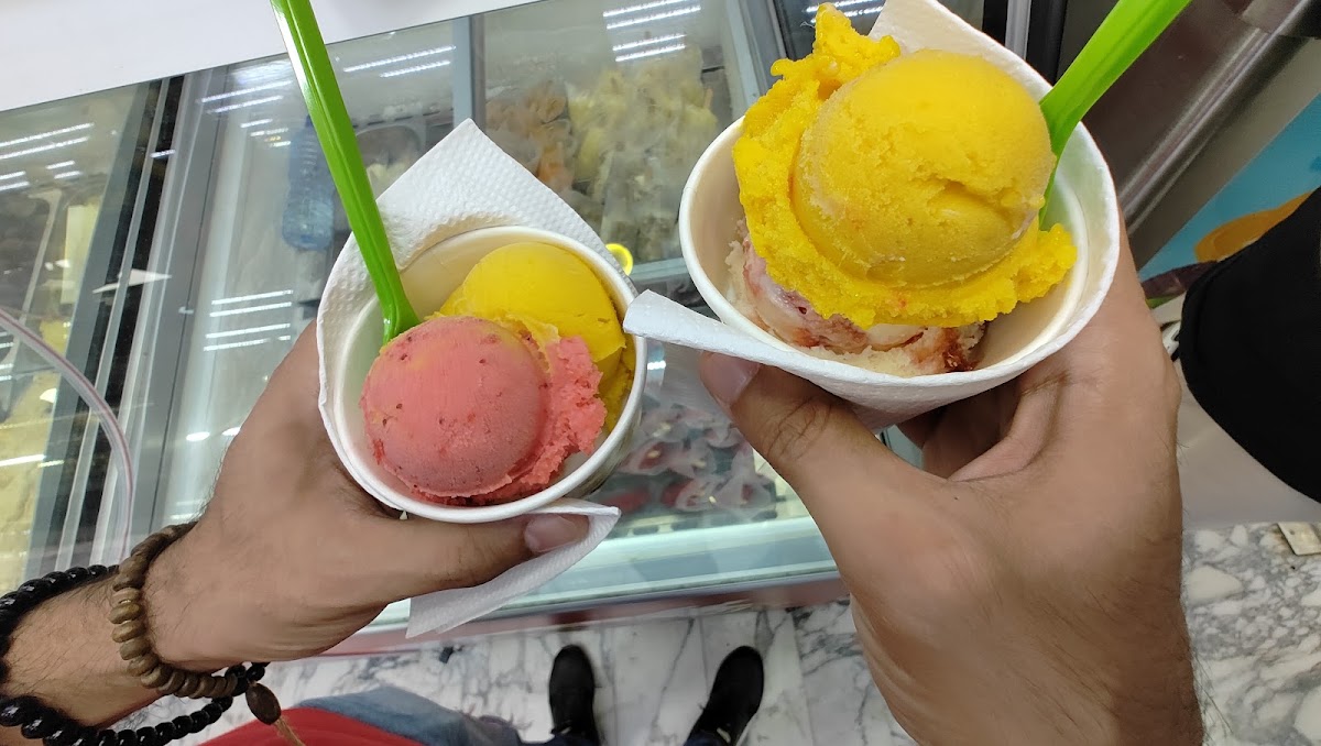 Gelitto Italian Ice Cream — photograph 2