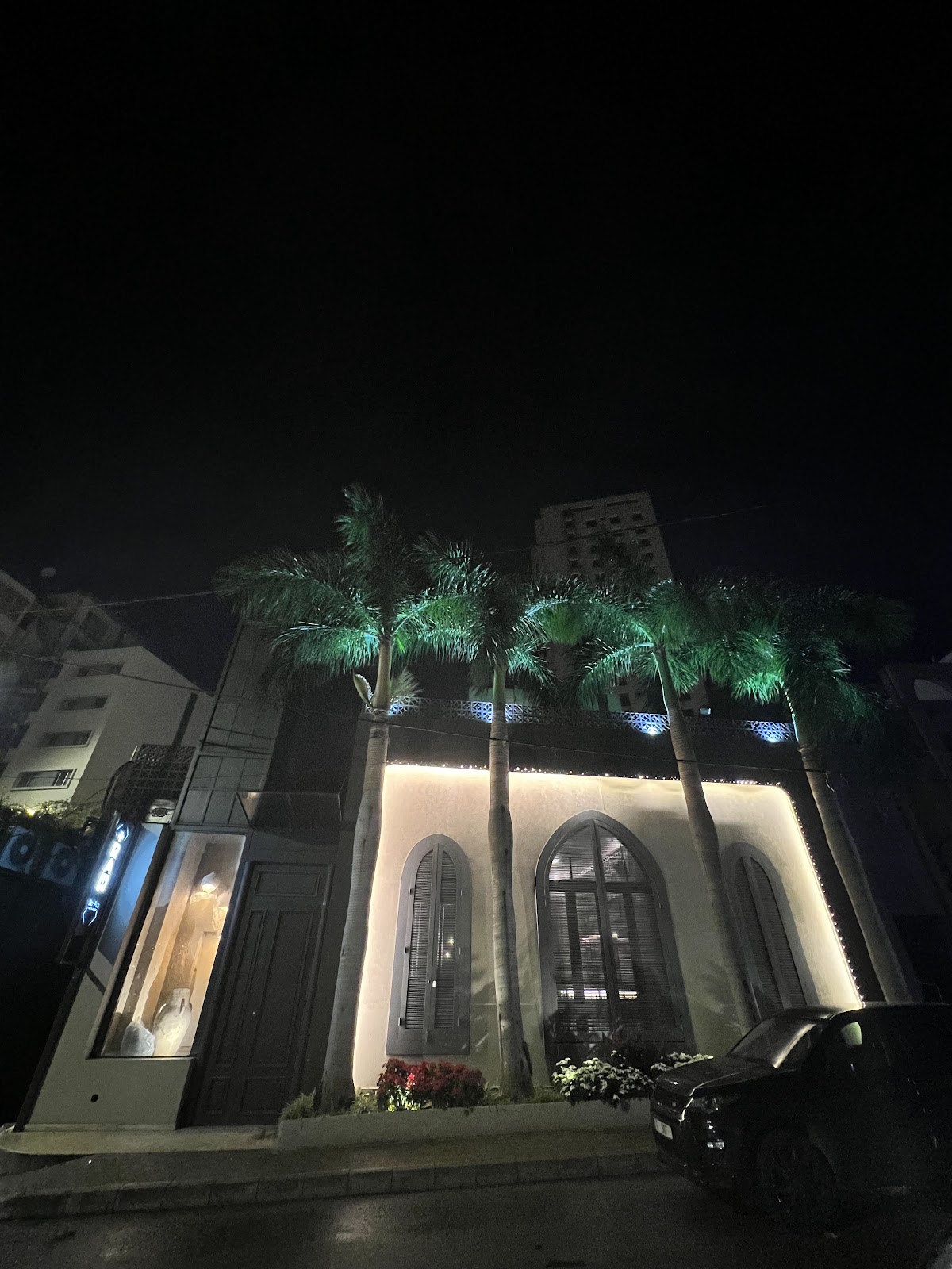 Bar Plus Beirut — photograph 2