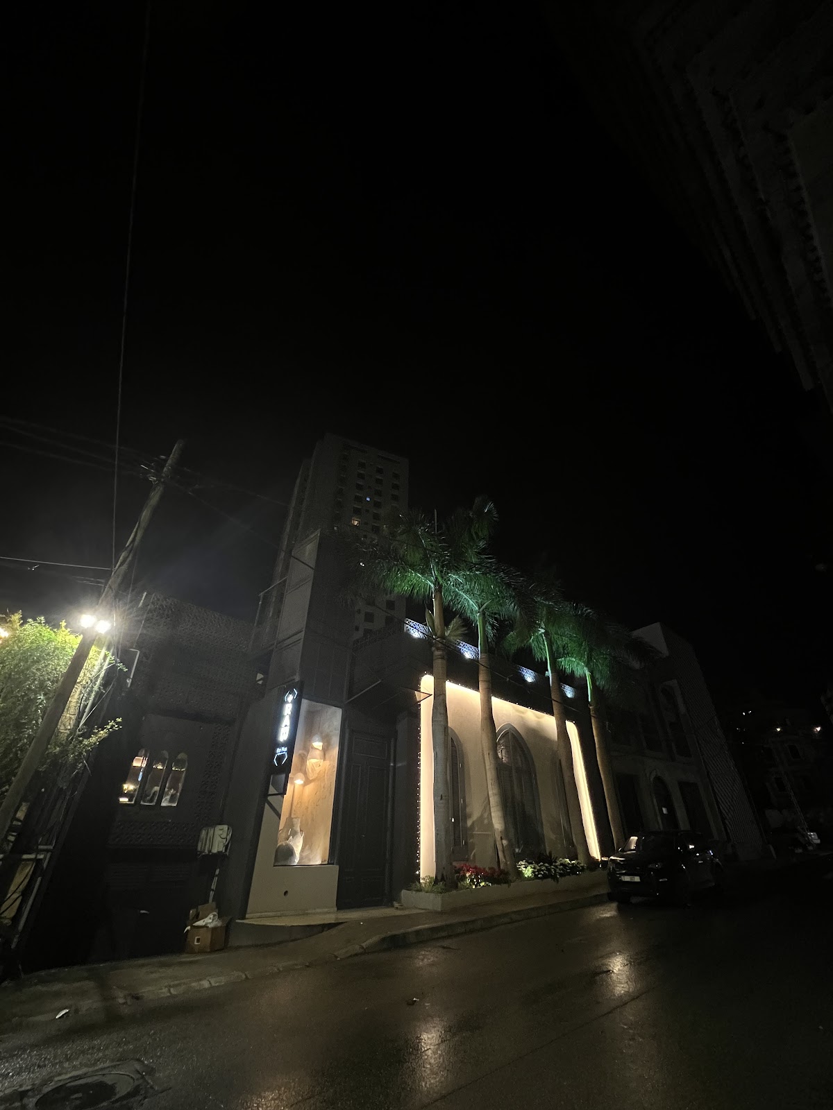 Bar Plus Beirut — photograph 5