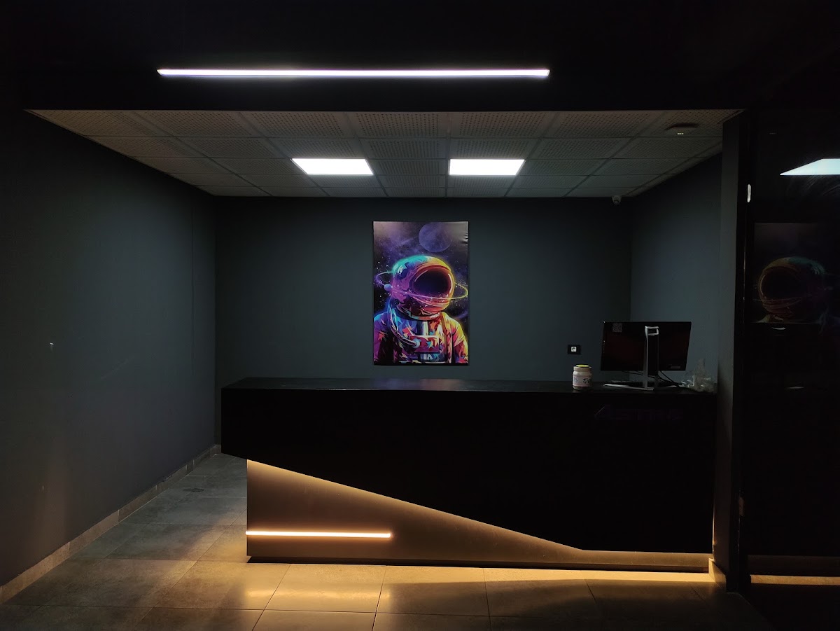 Astro Gaming Lounge — photograph 2