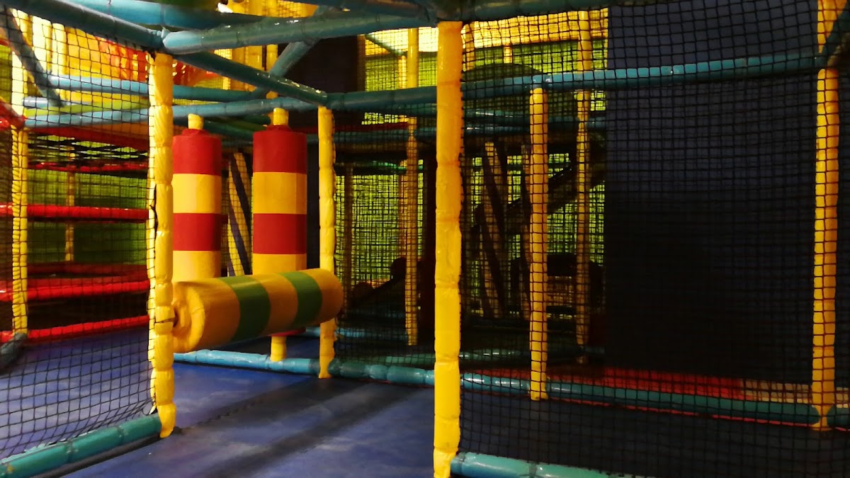 PLAYTOWN — photograph 3
