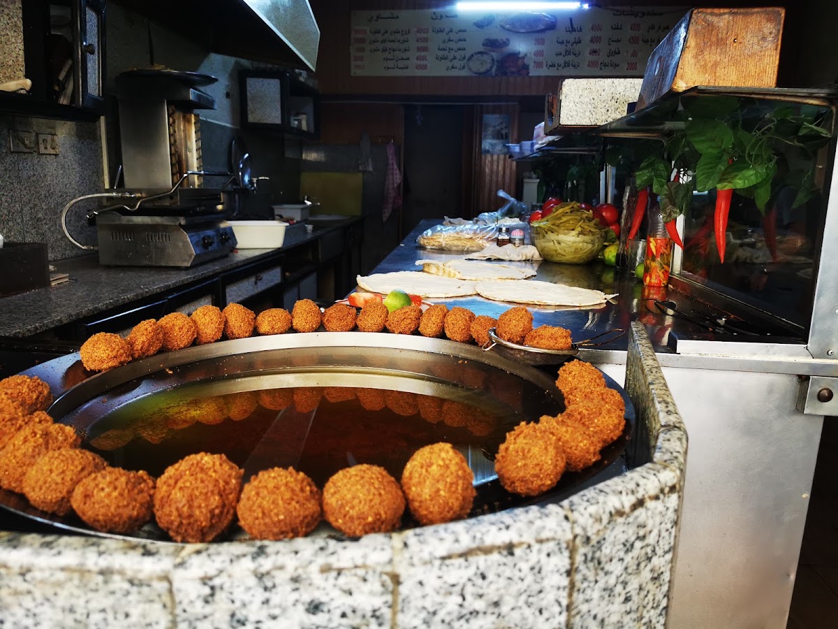 Al-Aysami Restaurant — photograph 2