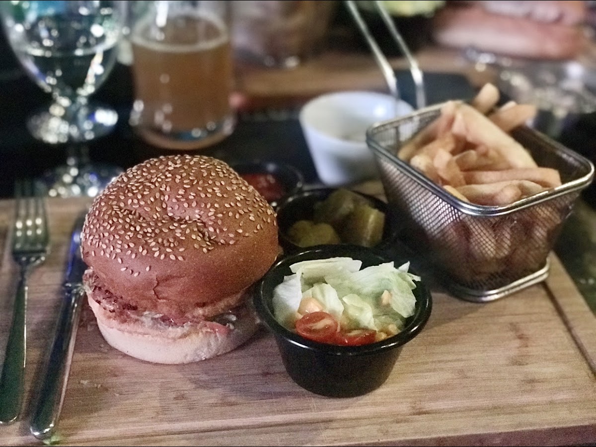 Blue resto lounge — photograph 5