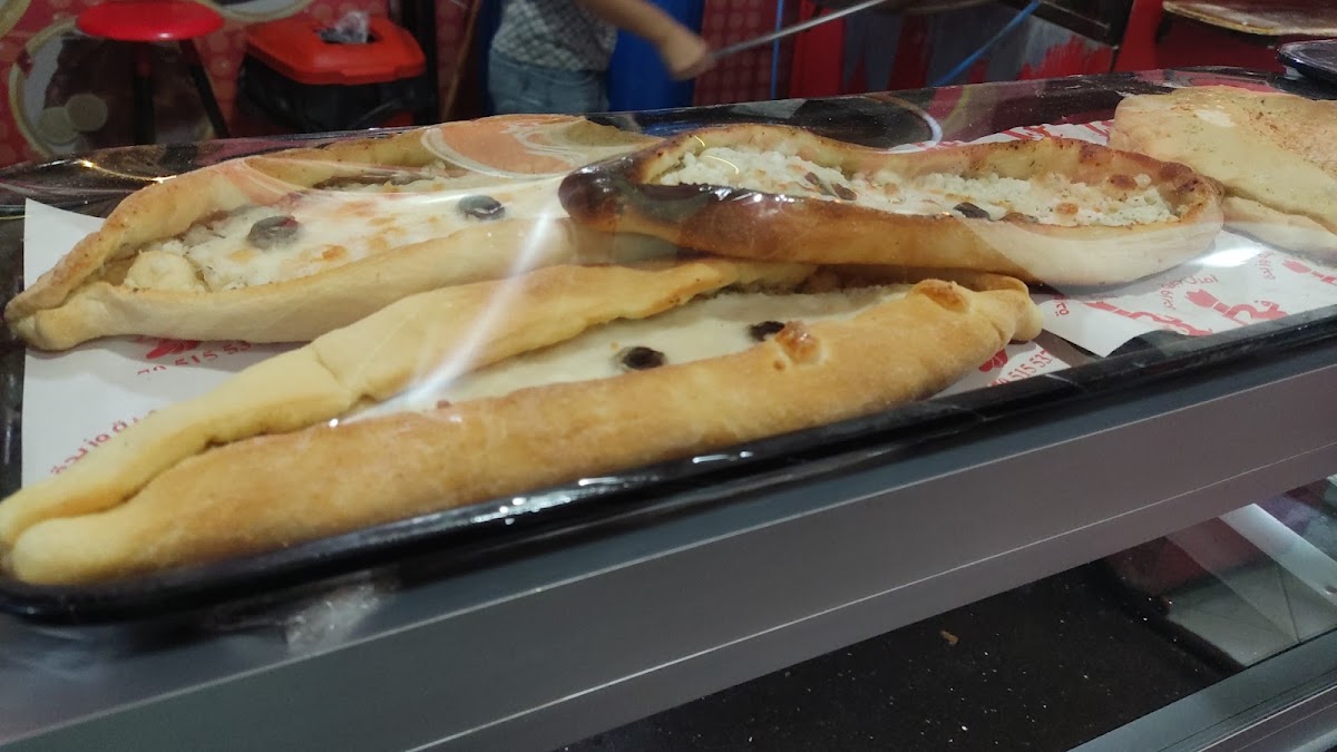 Jebneh w Zebdeh bakery — photograph 4
